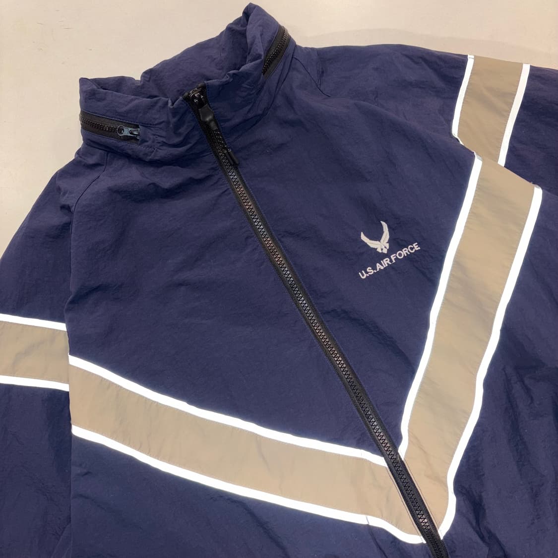 [L] 미공군 U.S.AIR.FORCE 네이비 바람막이 B401 상품이미지4