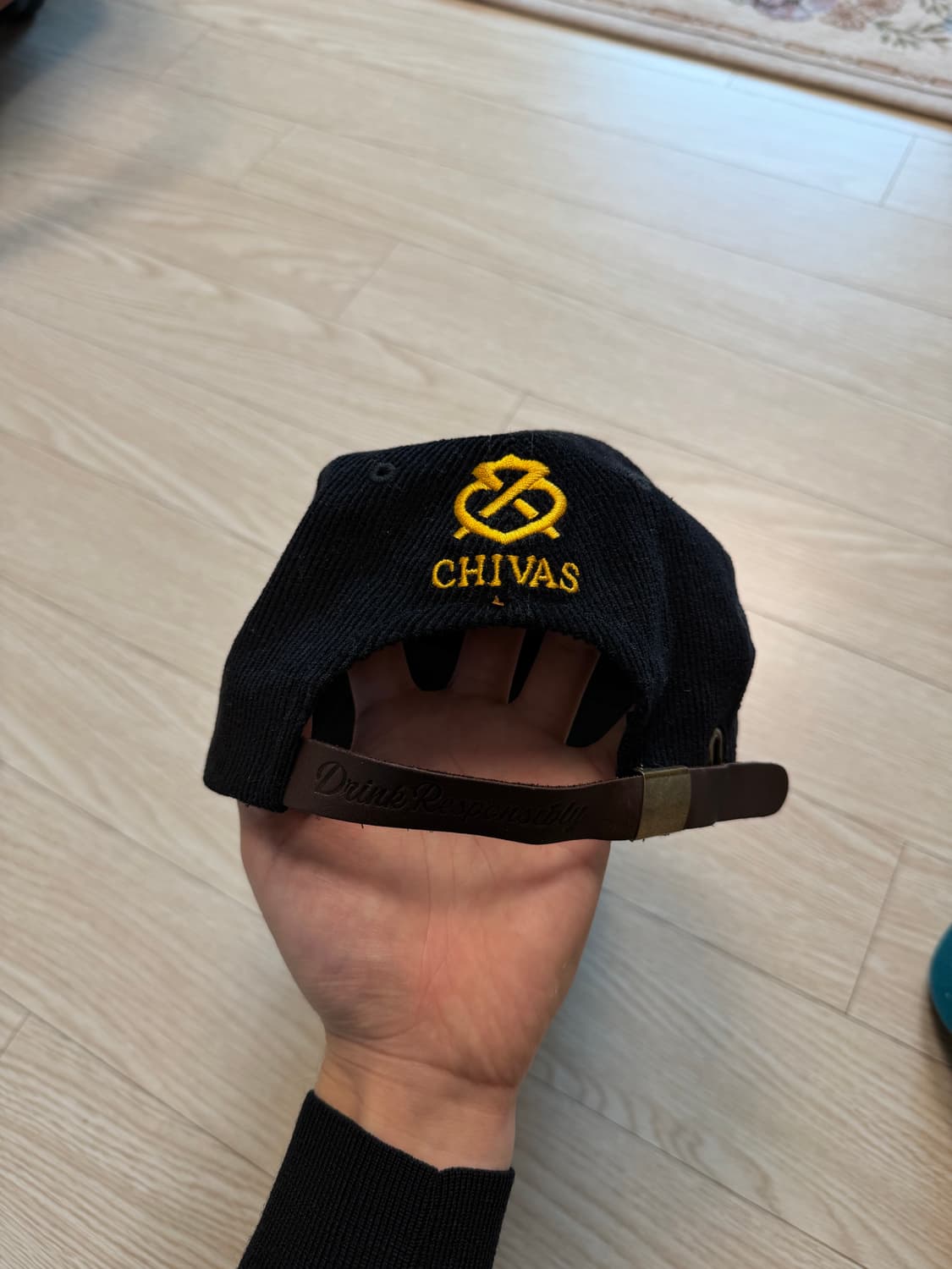 다크룸 x chivas 볼캡 상품이미지2