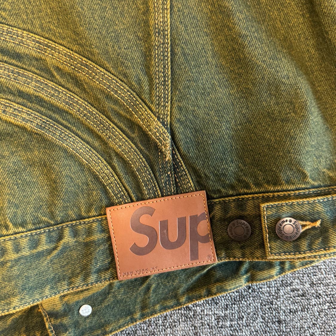 s 슈프림 S 로고 데님 트러커 자켓 더티 - 24SS 상품이미지4
