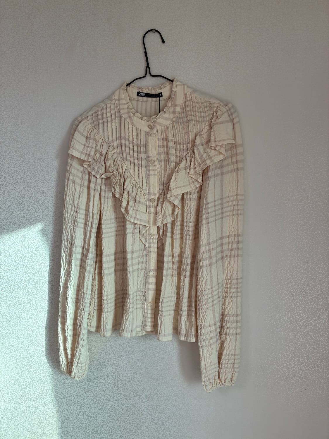 Zara ruffle blouse 상품이미지1