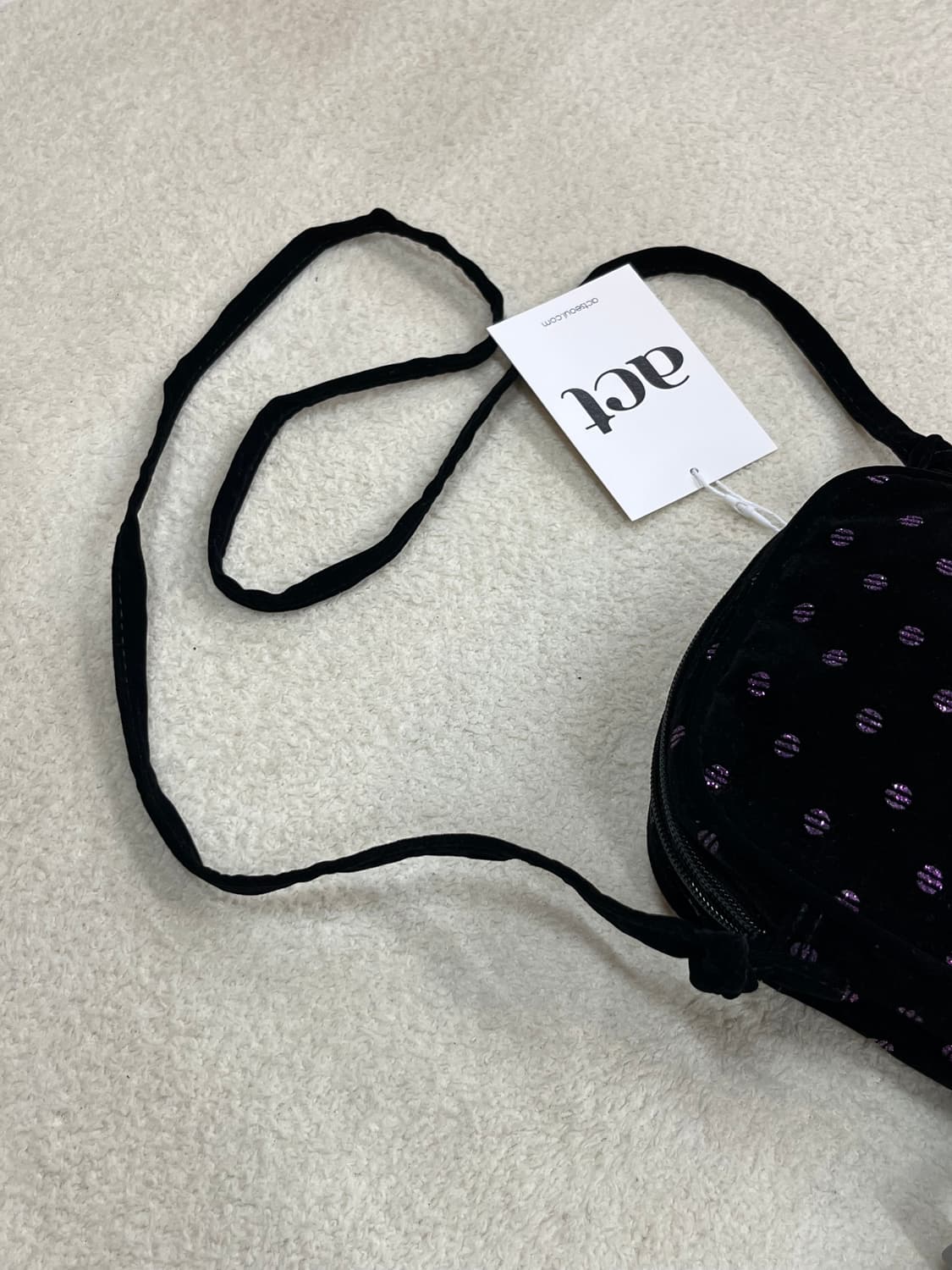 도트 패턴 벨벳 미니백  상품이미지8