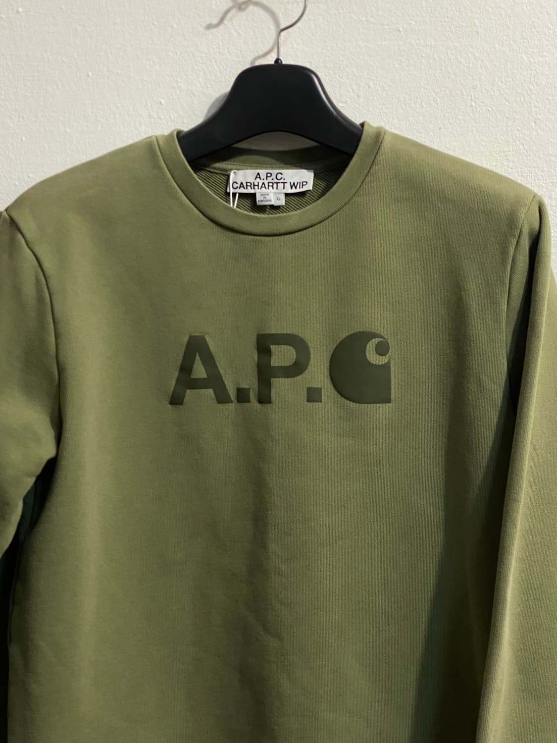 아페쎄 x 칼하트 윕로고 스웻셔츠 상품이미지3