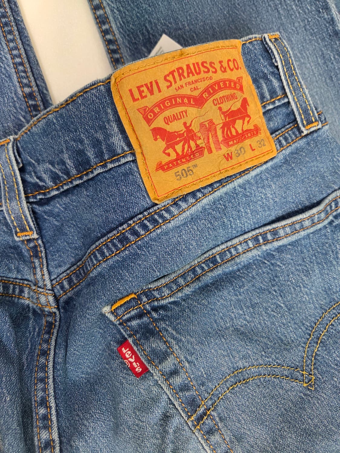 리바이스 505™ 레귤러 핏 (Regular Fit) 상품이미지3