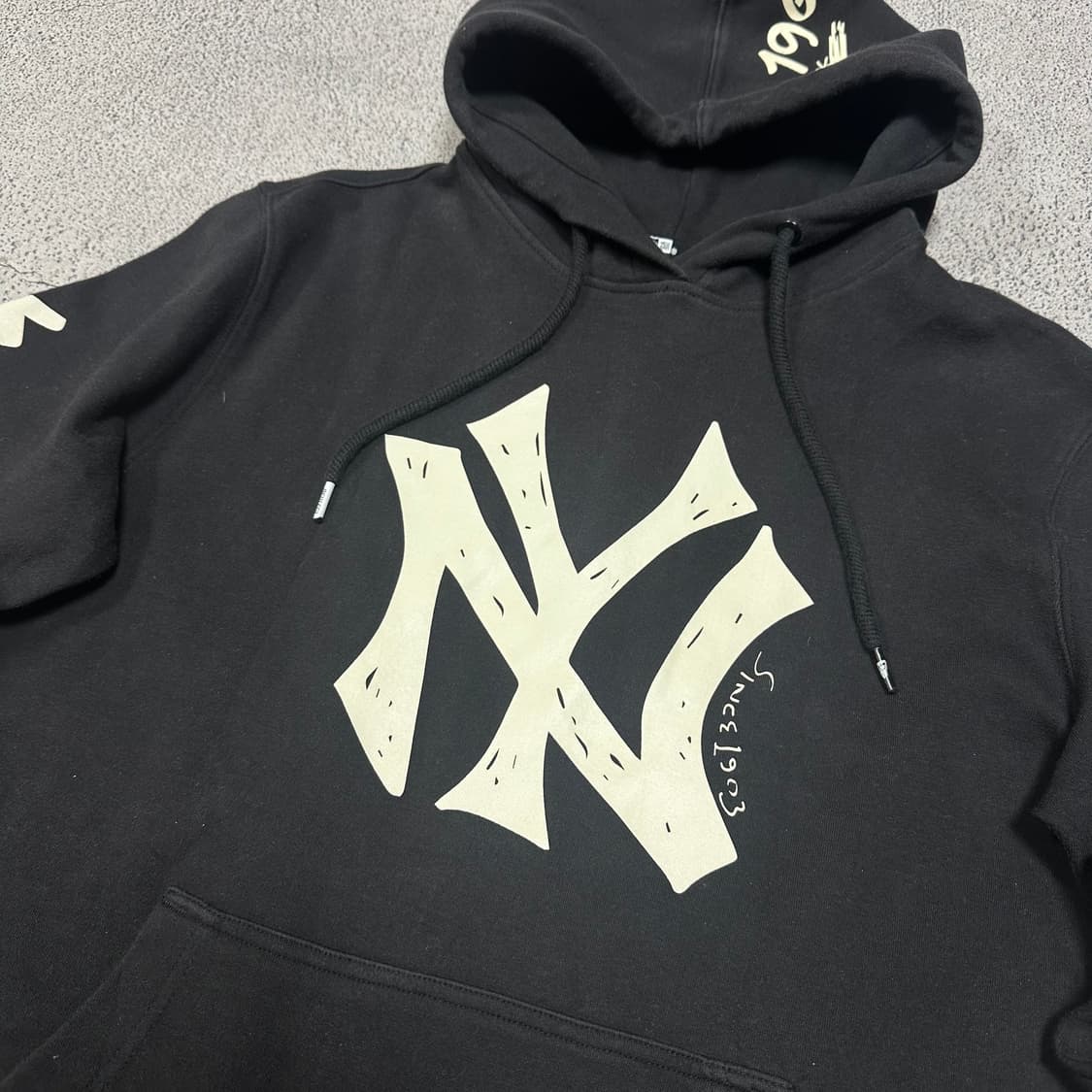 ✨ (바배) 뉴에라 뉴욕양키즈 빅로고 후드티 상품이미지5