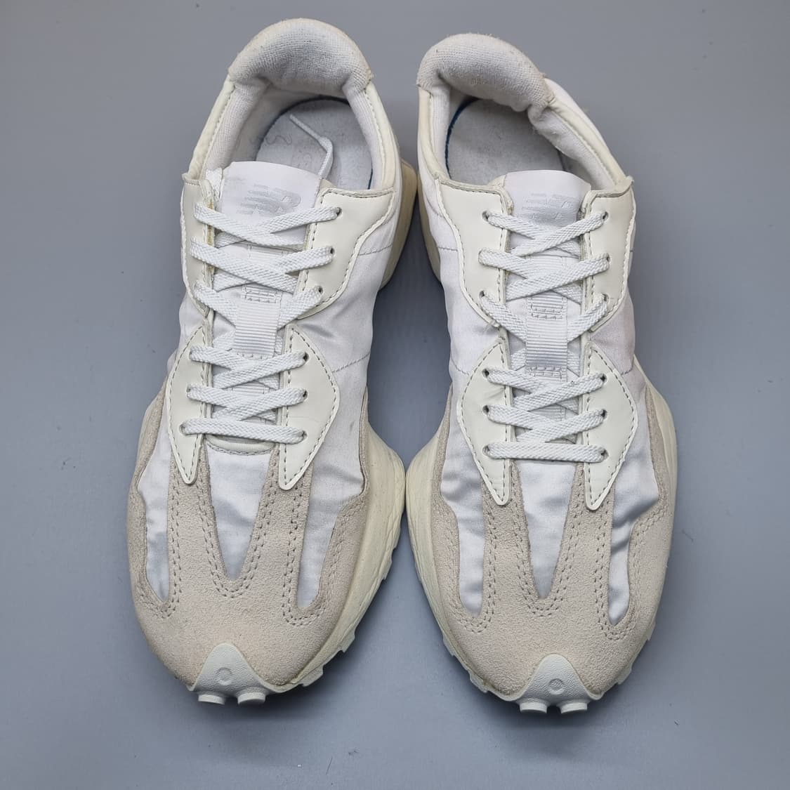 뉴발란스 327 화이트 운동화 255 상품이미지2