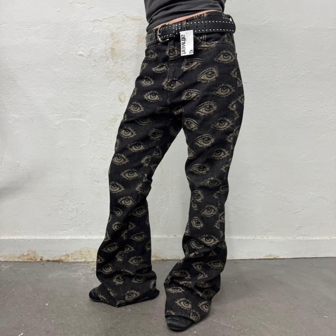 캐피탈(KAPITAL) 블랙컬러 스픽 이지 오카벨보 플레어 팬츠(34) 상품이미지2