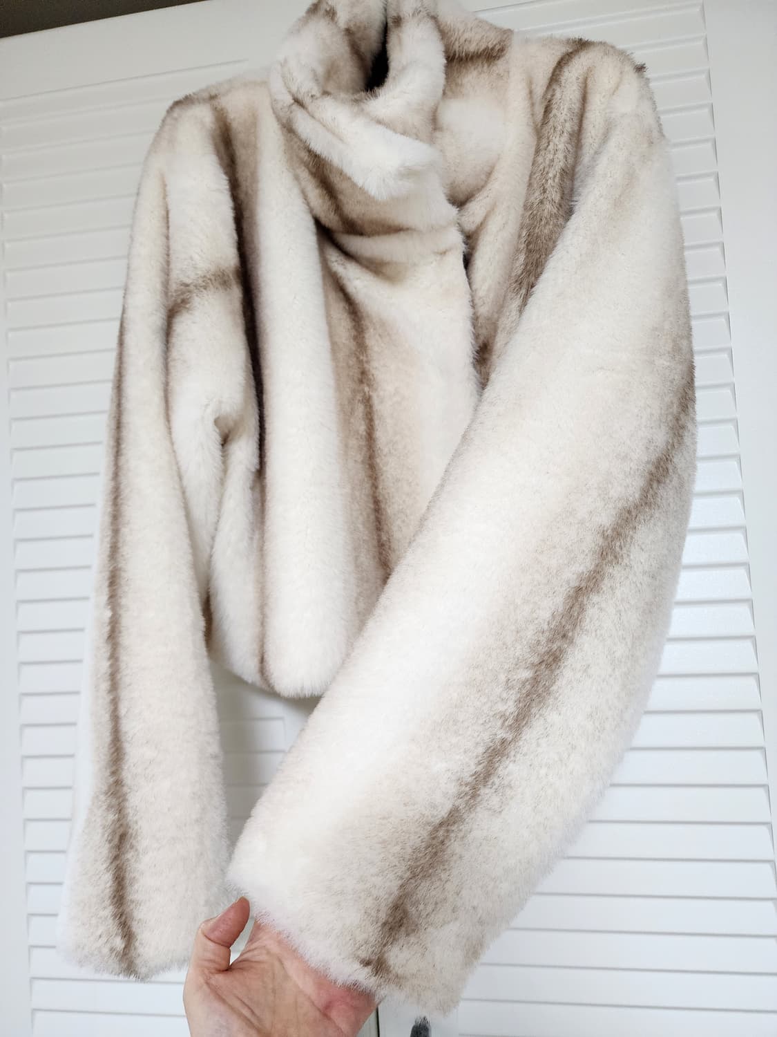 스윔시티 크롭 퍼 쟈켓 상품이미지6