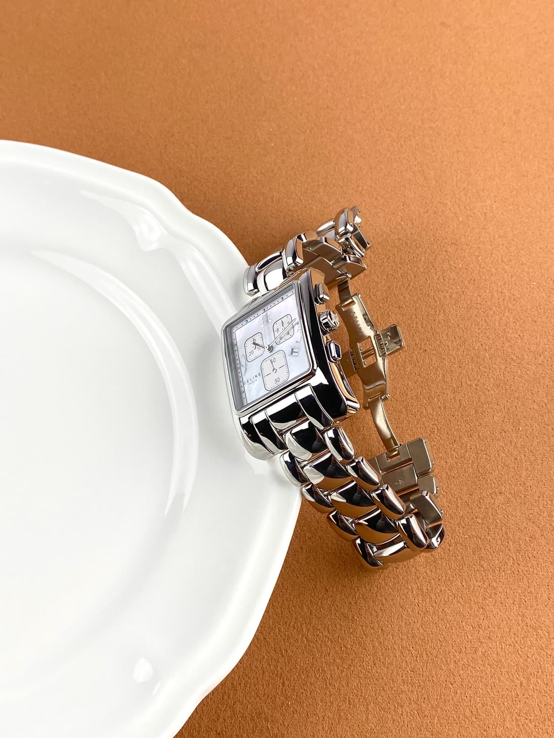 CELINE Chronograph Shell Dial Watch 상품이미지1