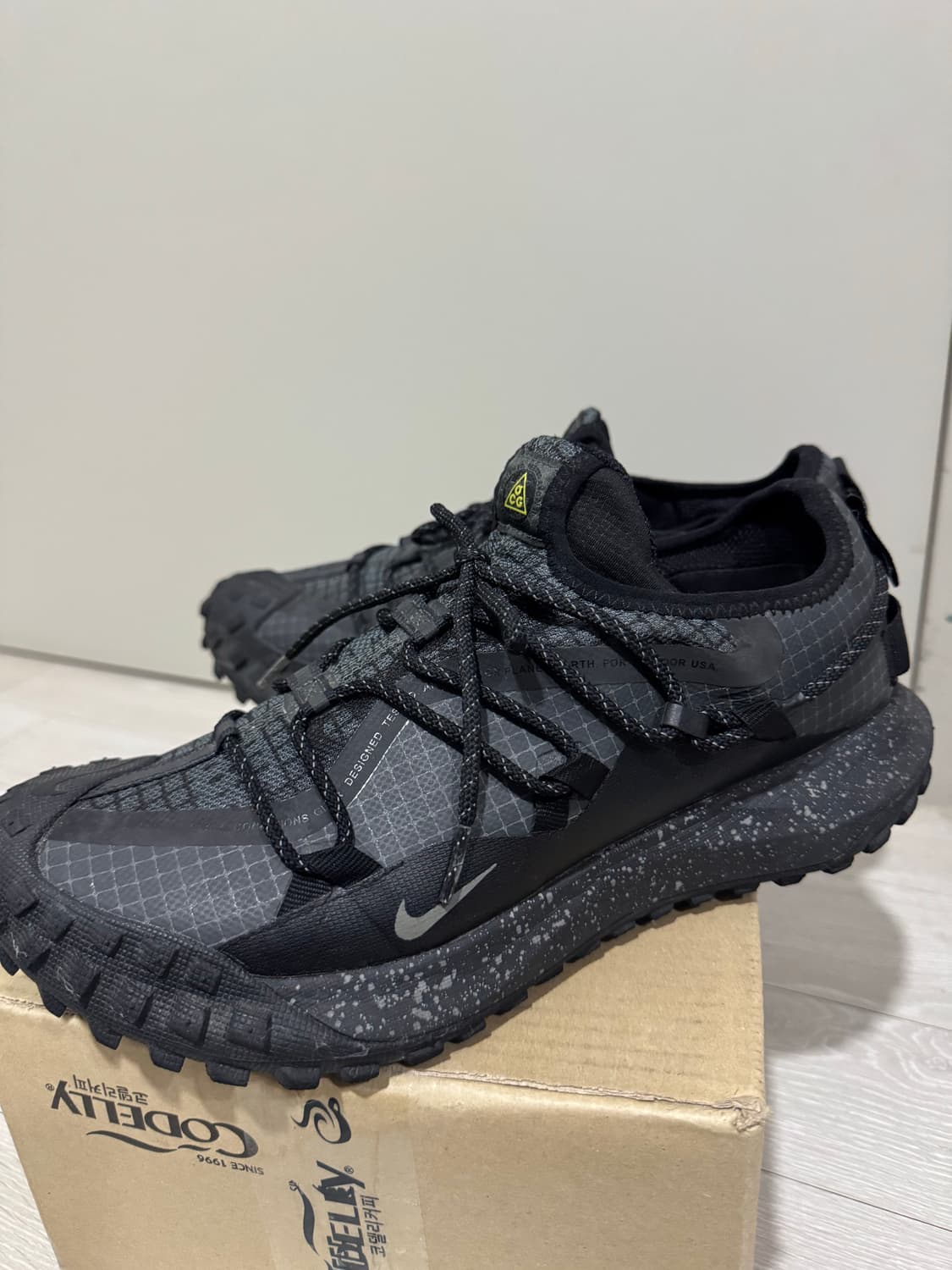 나이키 ACG 마운틴 플라이 로우 고어텍스  상품이미지2