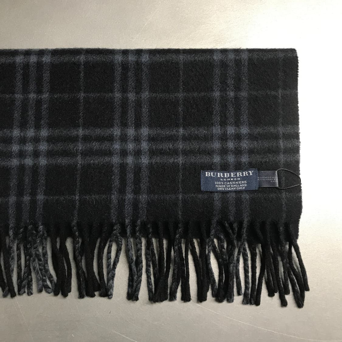 버버리 정품 캐시미어 머플러 네이비 상품이미지2