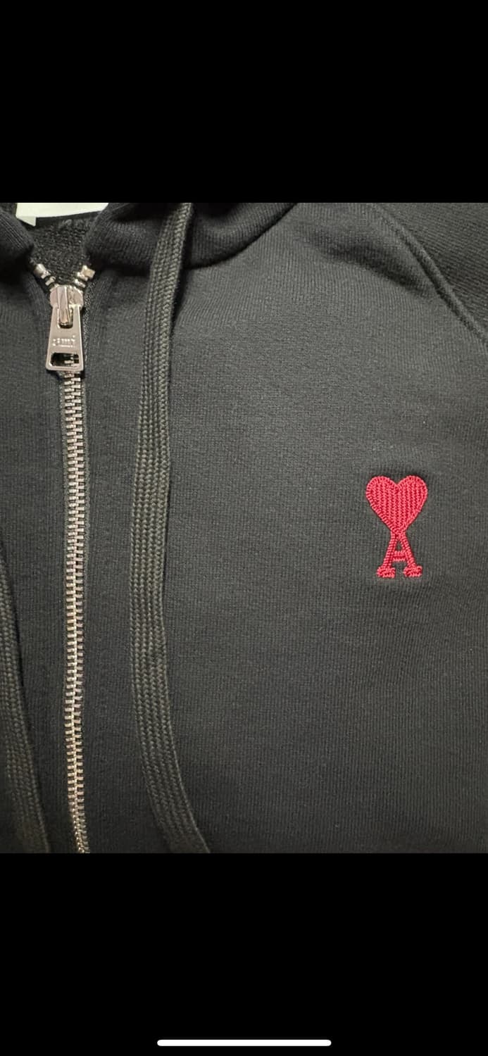 아미 AMI 하트 로고 블랙 후드집업 상품이미지3
