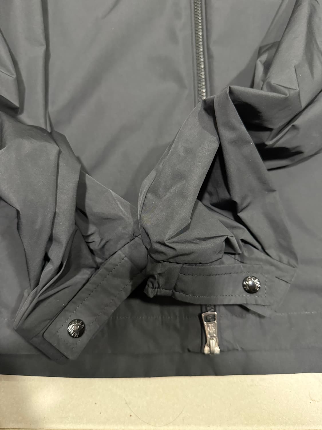 [당일출고,4사이즈] 몽클레어 미라 바람막이 상품이미지4