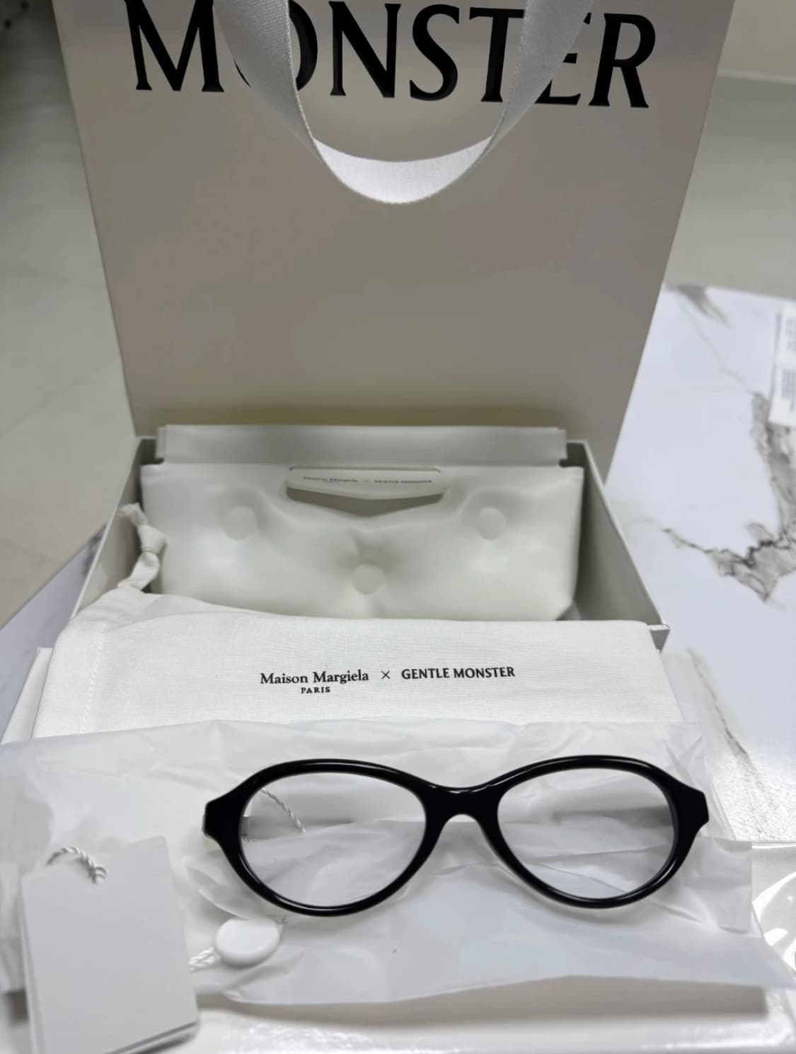 젠틀몬스터 x 메종마르지엘라 안경 MM214 01 상품이미지5