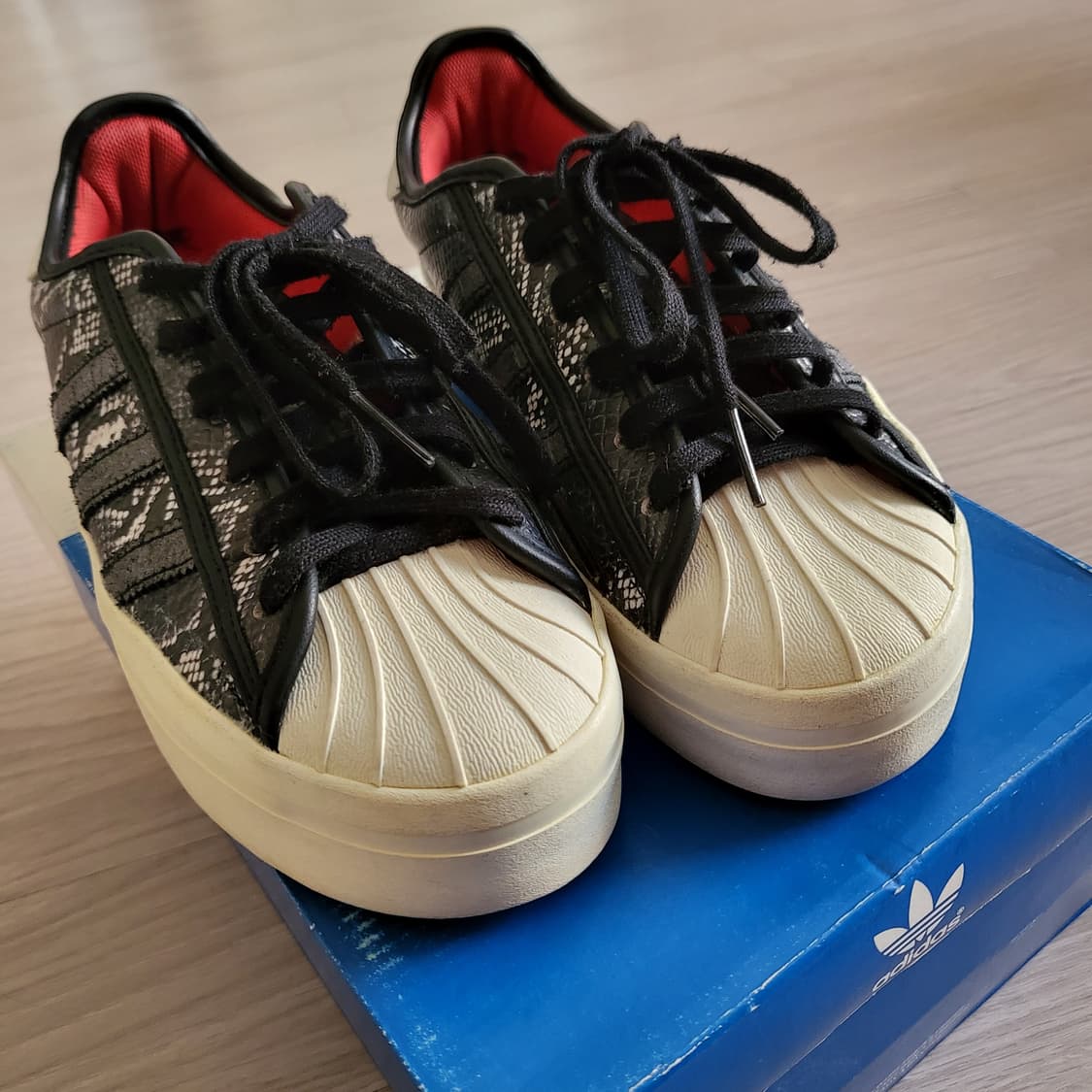 아디다스 슈퍼스타 뱀피(230) 상품이미지1