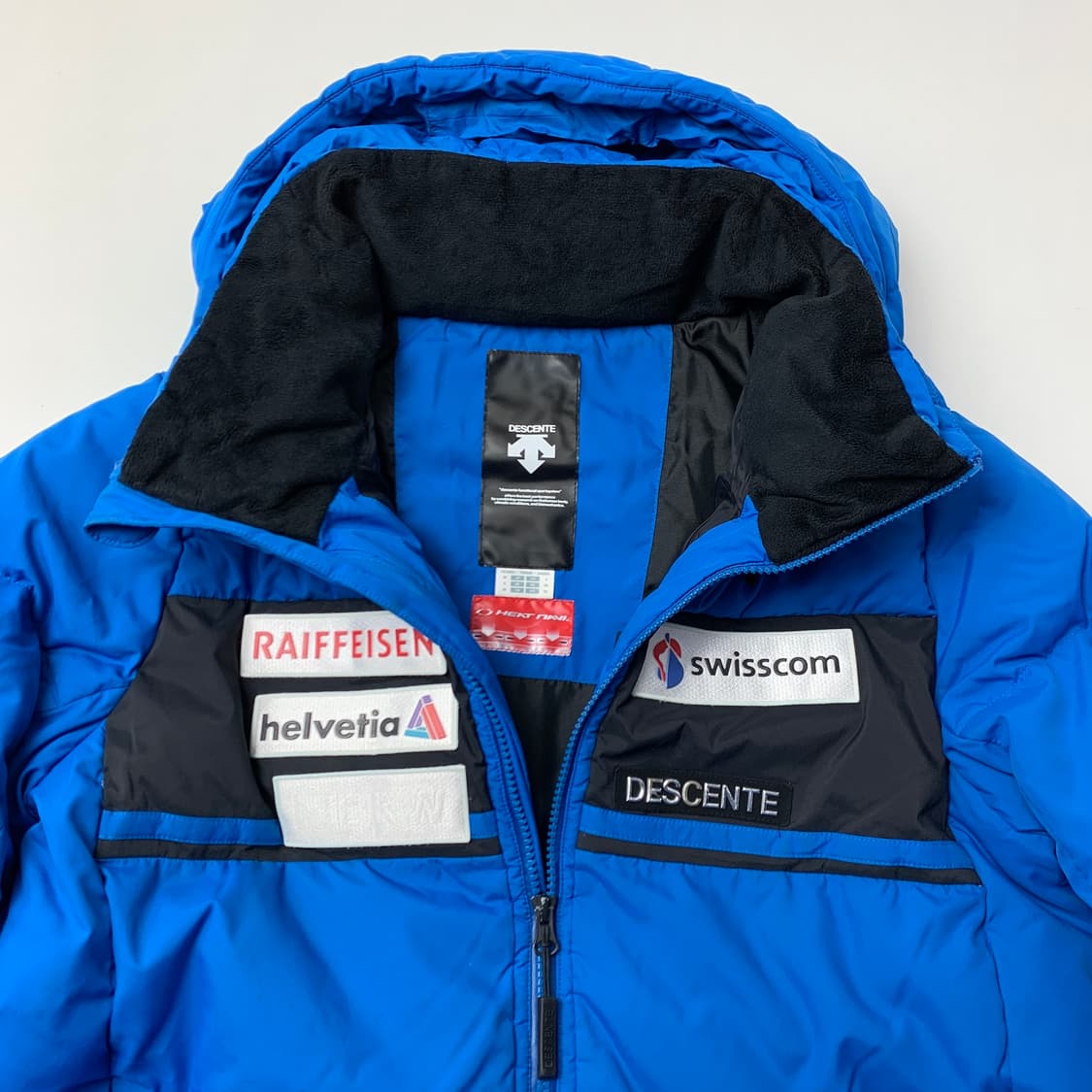 [중고] 데상트 스위스 덕다운 벤치 파카 롱패딩 블루 상품이미지4