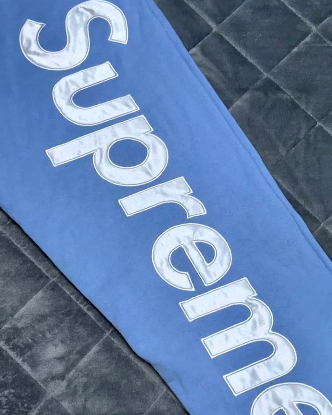 슈프림 사틴아플리케 스웻팬츠 L 상품이미지3