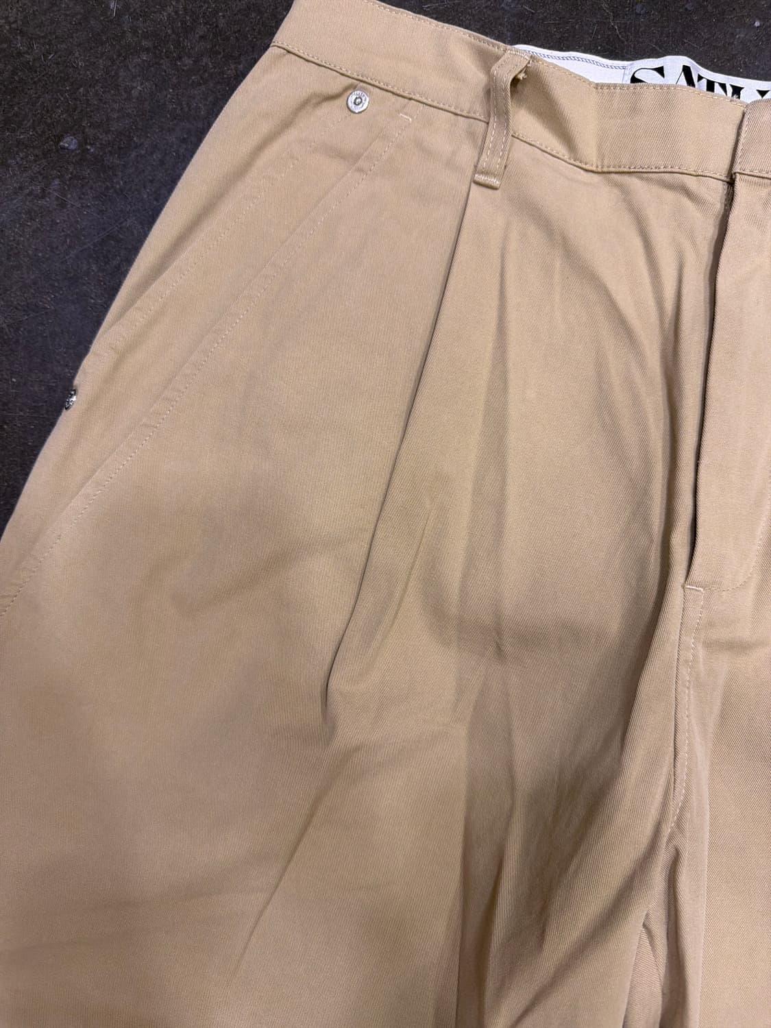 세터 와이드 2 핀턱 와이드핏 치노팬츠 베이지 M 상품이미지4