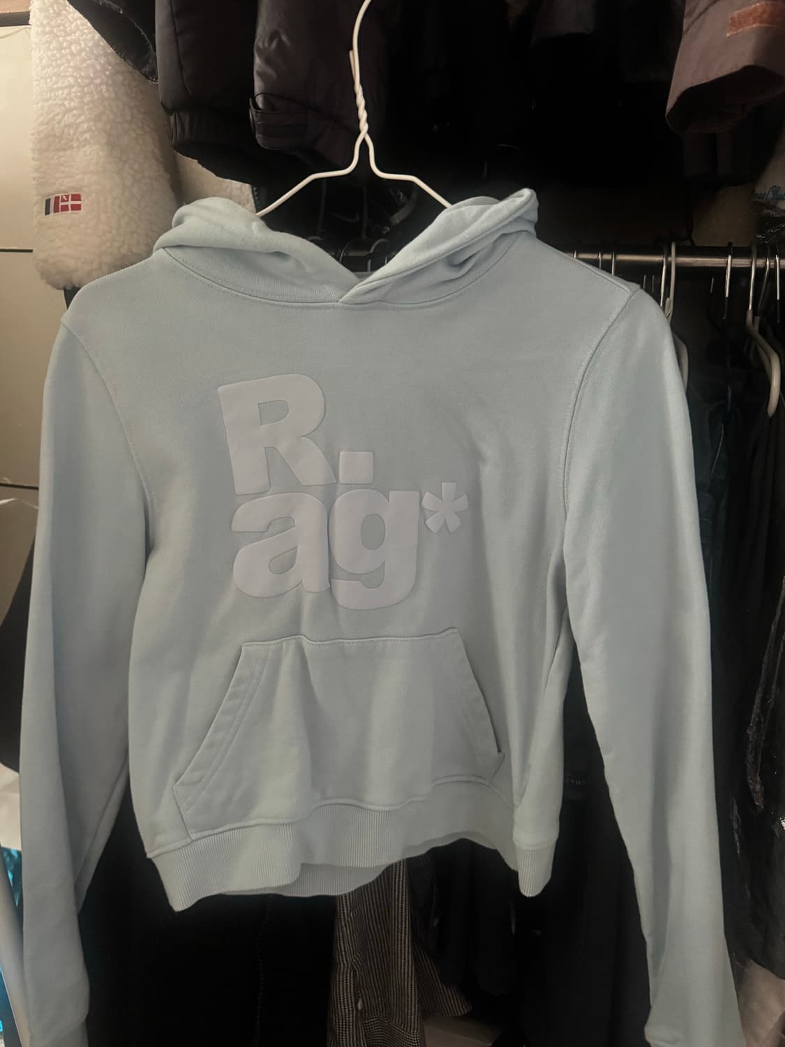 더콜디스트모먼트 후드티 상품이미지1