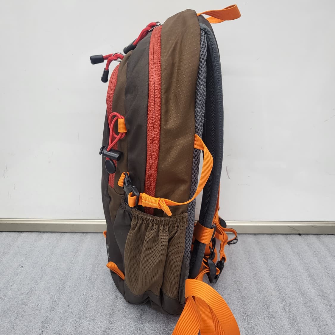 상태좋은 레드페이스 NOVA 12L 등산 백팩 상품이미지3