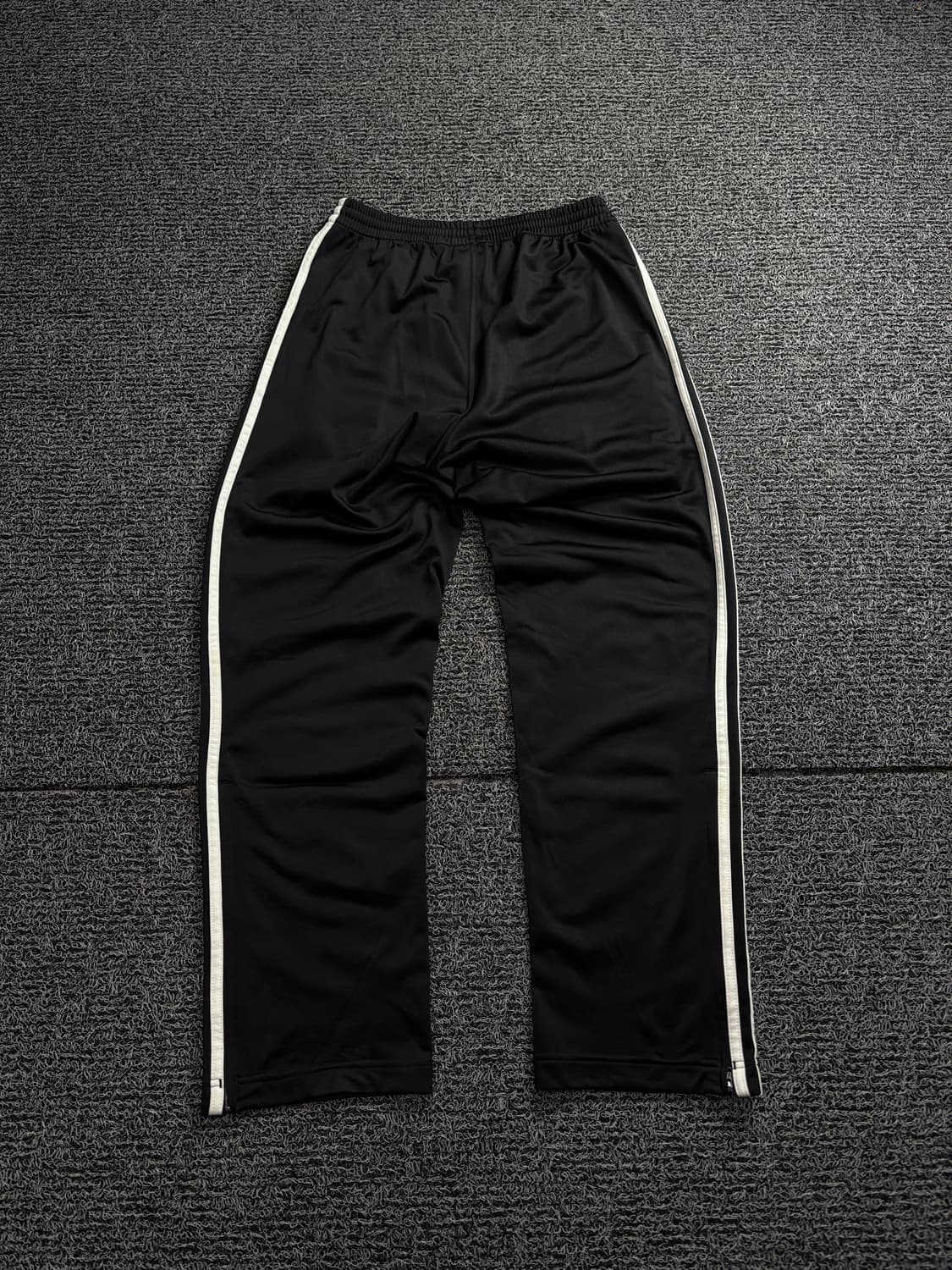 아디다스 파이어버드 og 와이드 트랙팬츠 블랙 1556 상품이미지4