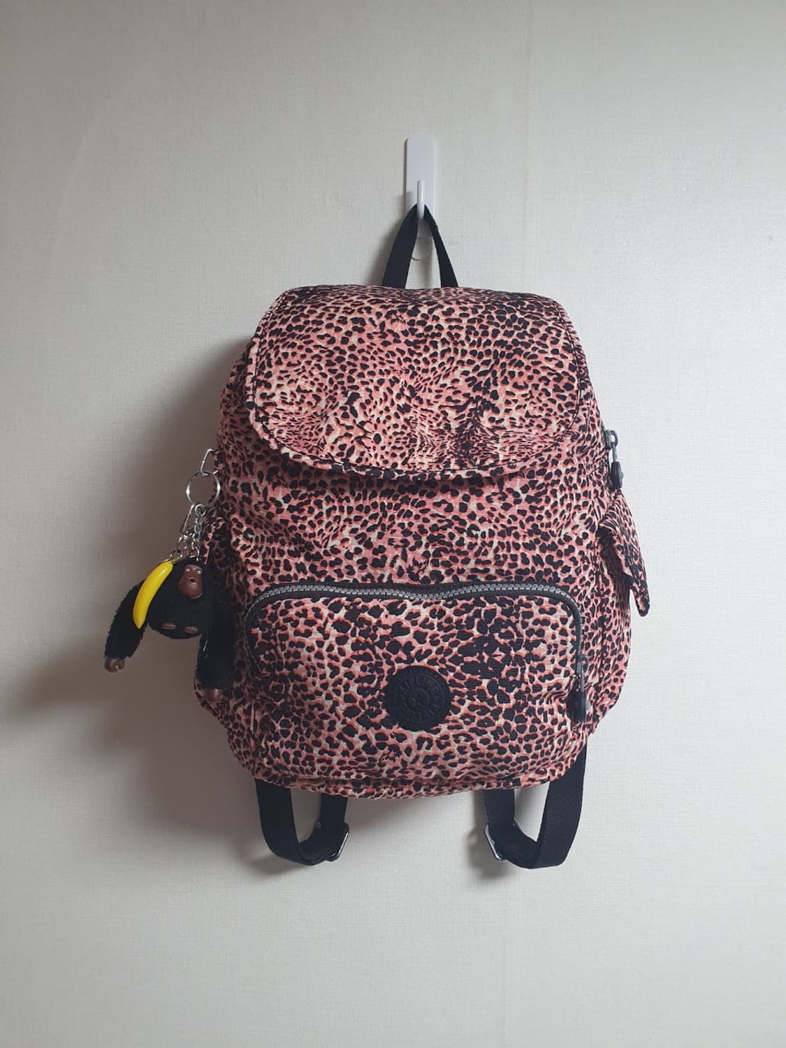 키플링 레오파드 패턴 백팩 핑크 블랙 포인트 상품이미지1