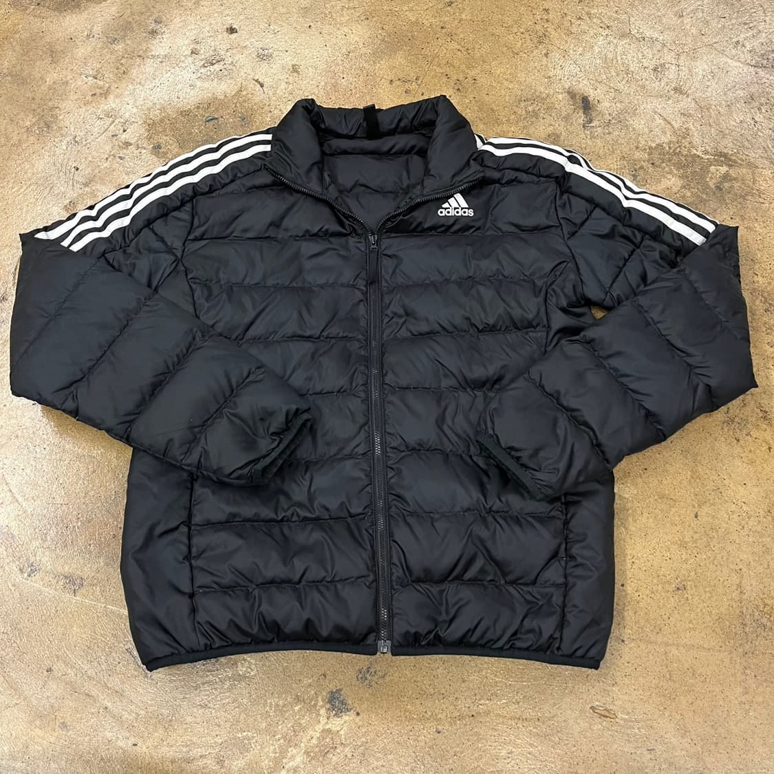 아디다스 블랙 얇 패딩 자켓 상품이미지2