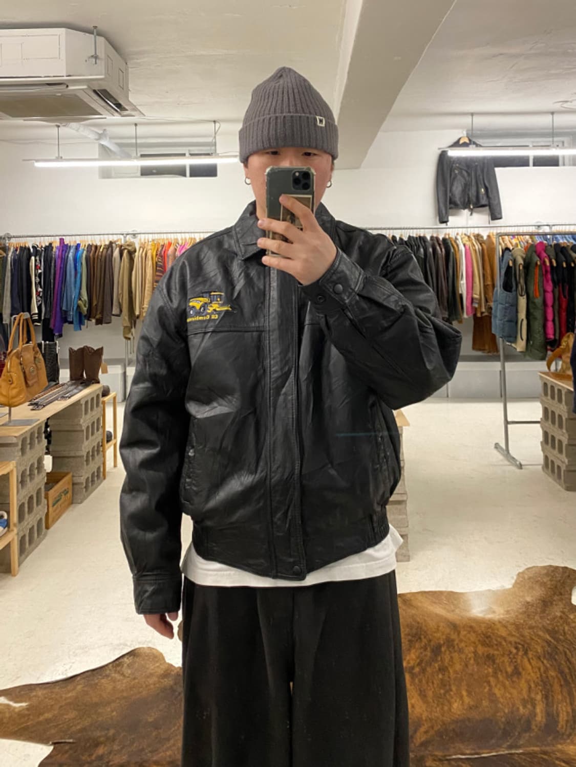 VTG leather bomber jacket 핀터레스트 레더 자켓 상품이미지1