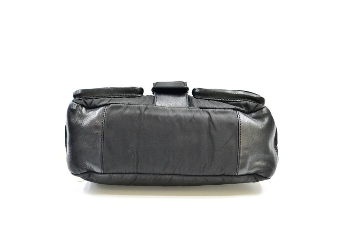 프라다 포코노 & 레더 버클 펀칭 숄더백(정품) 상품이미지5