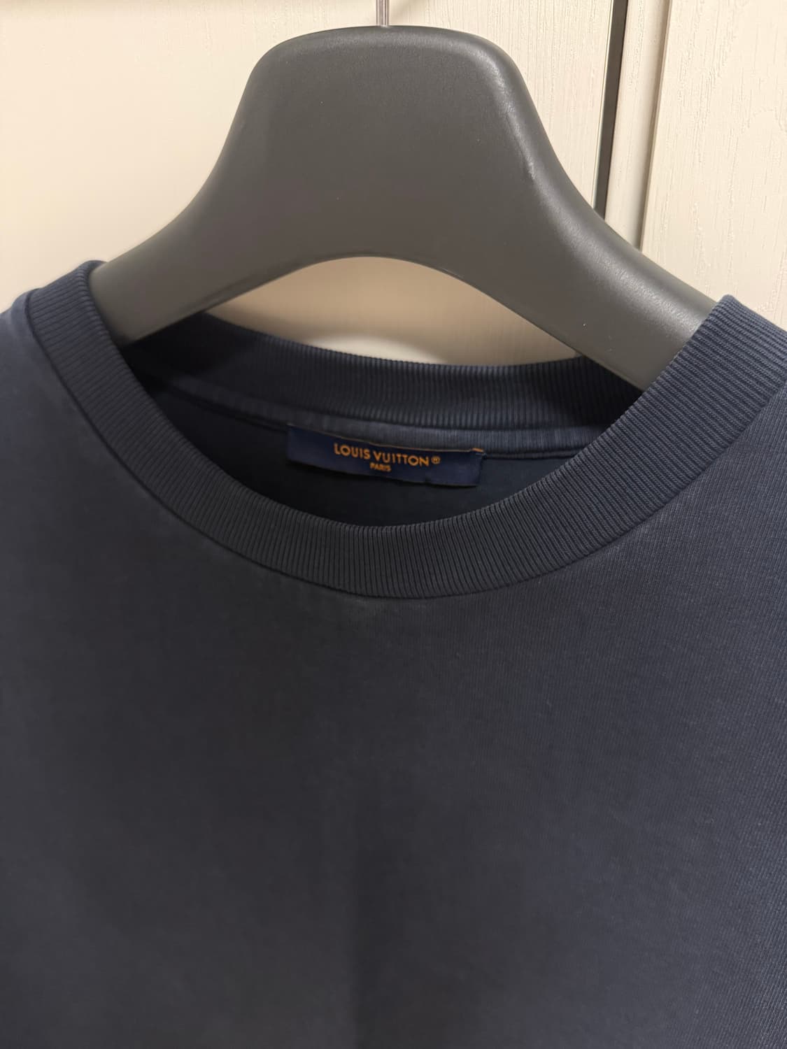 루이비통 남성 인사이드아웃 반팔티 L사이즈 상품이미지2