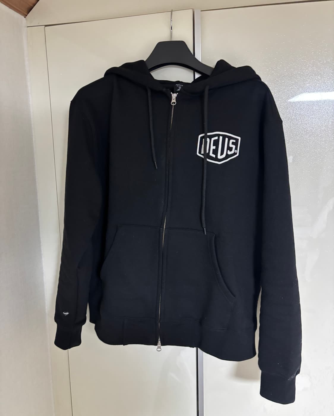 데우스 서울 후드집업 상품이미지3