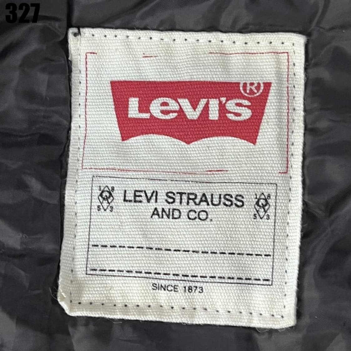 리바이스 블랙 패딩 트랙자켓  상품이미지2