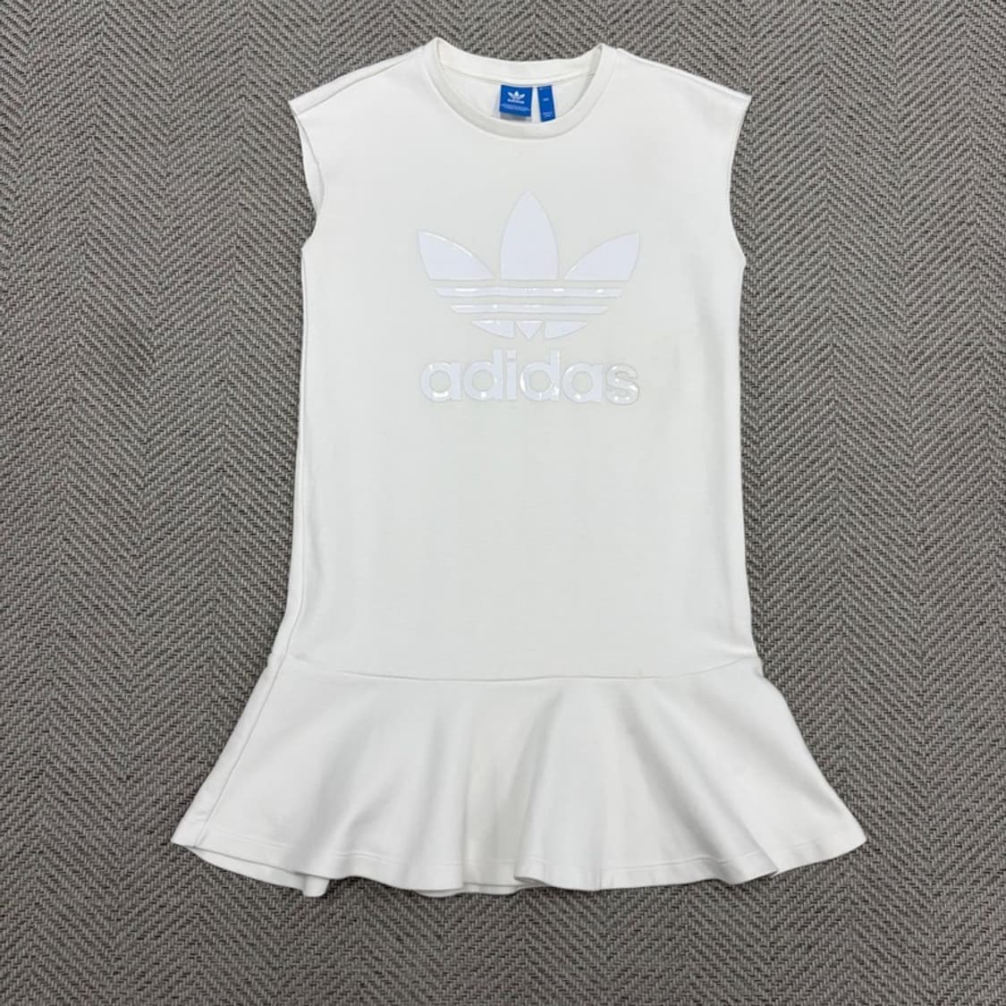 아디다스 빅로고 원피스 v3047 상품이미지1
