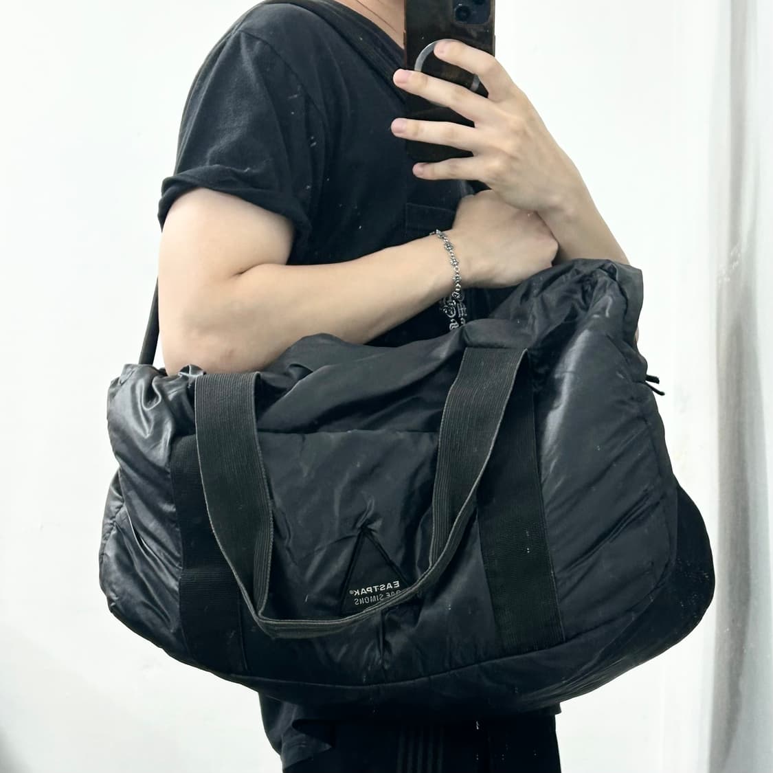 라프시몬스 X 이스트팩 08 패디드 더플백 상품이미지2