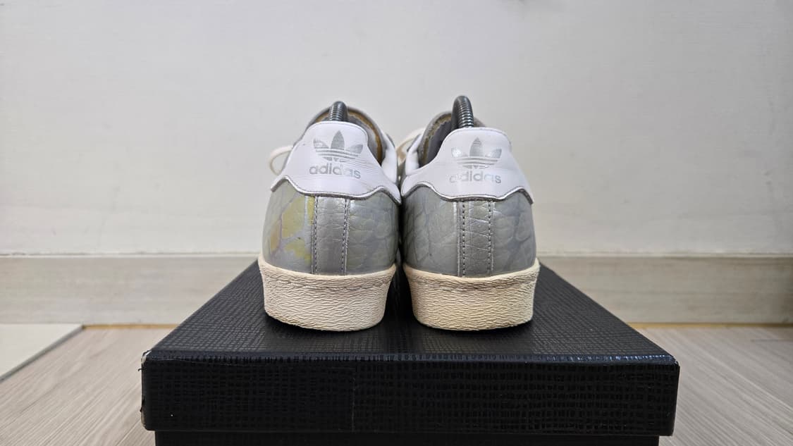 255 아디다스 슈퍼스타 80s 실버 상품이미지4