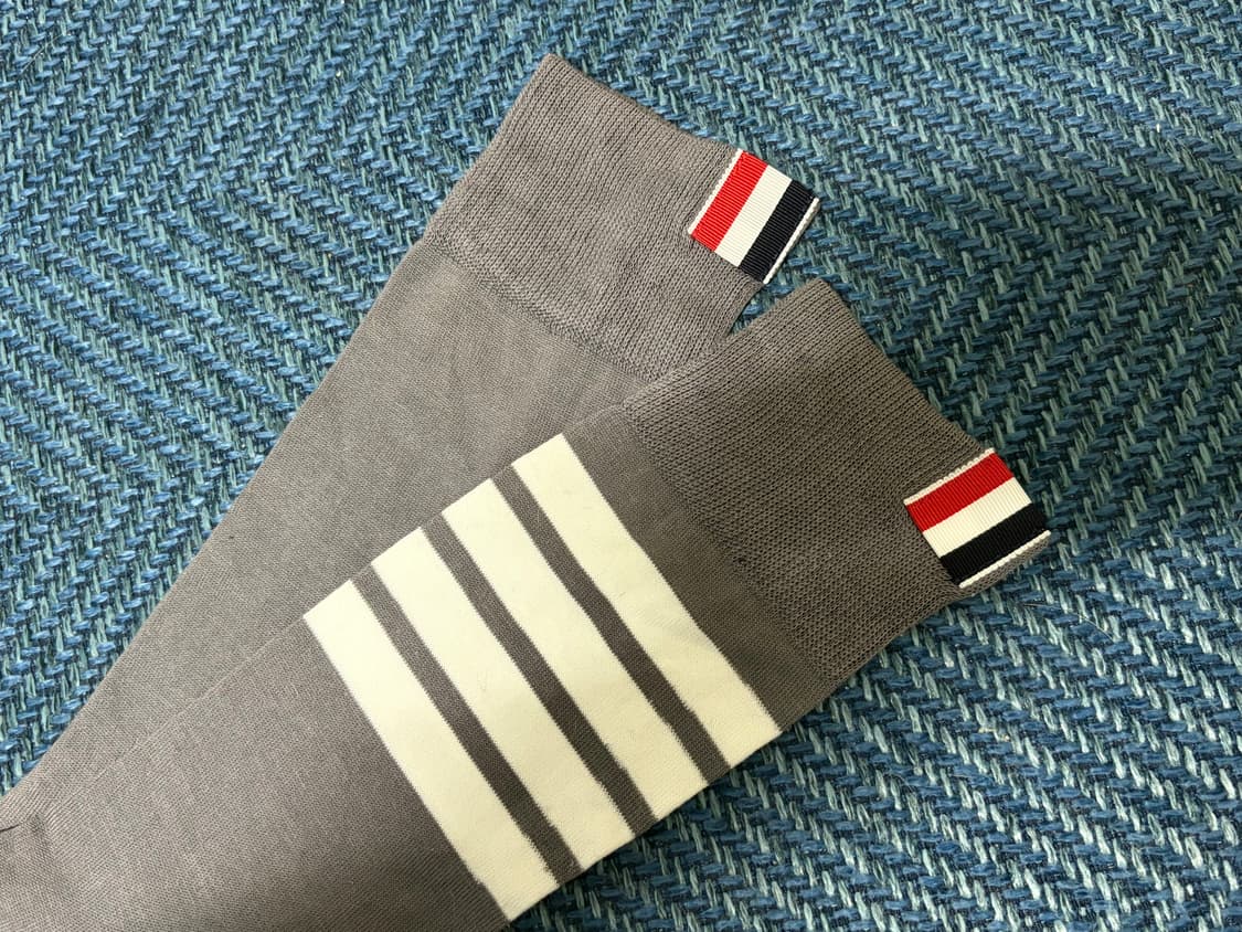 톰브라운 남성 미드 카프 삭스 MED GREY (살짝하자) 상품이미지2