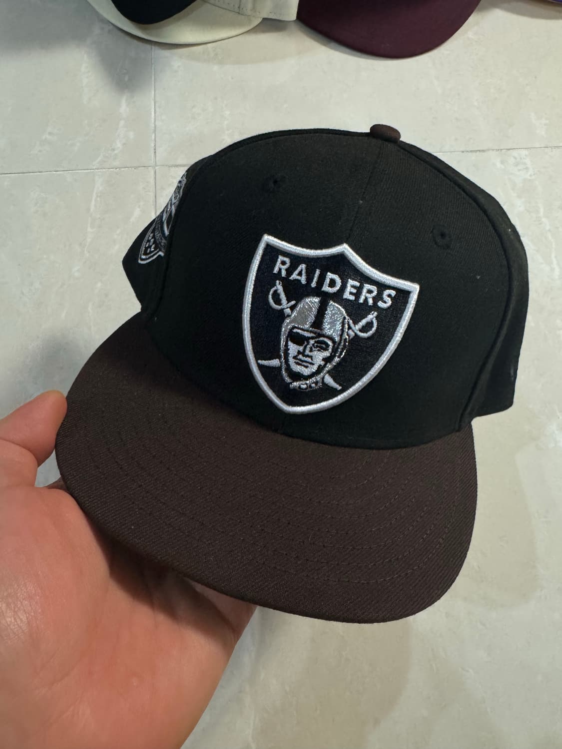 뉴에라 라스베가스 레이더스 50TH 캡 5/8 미시착 처분  상품이미지1