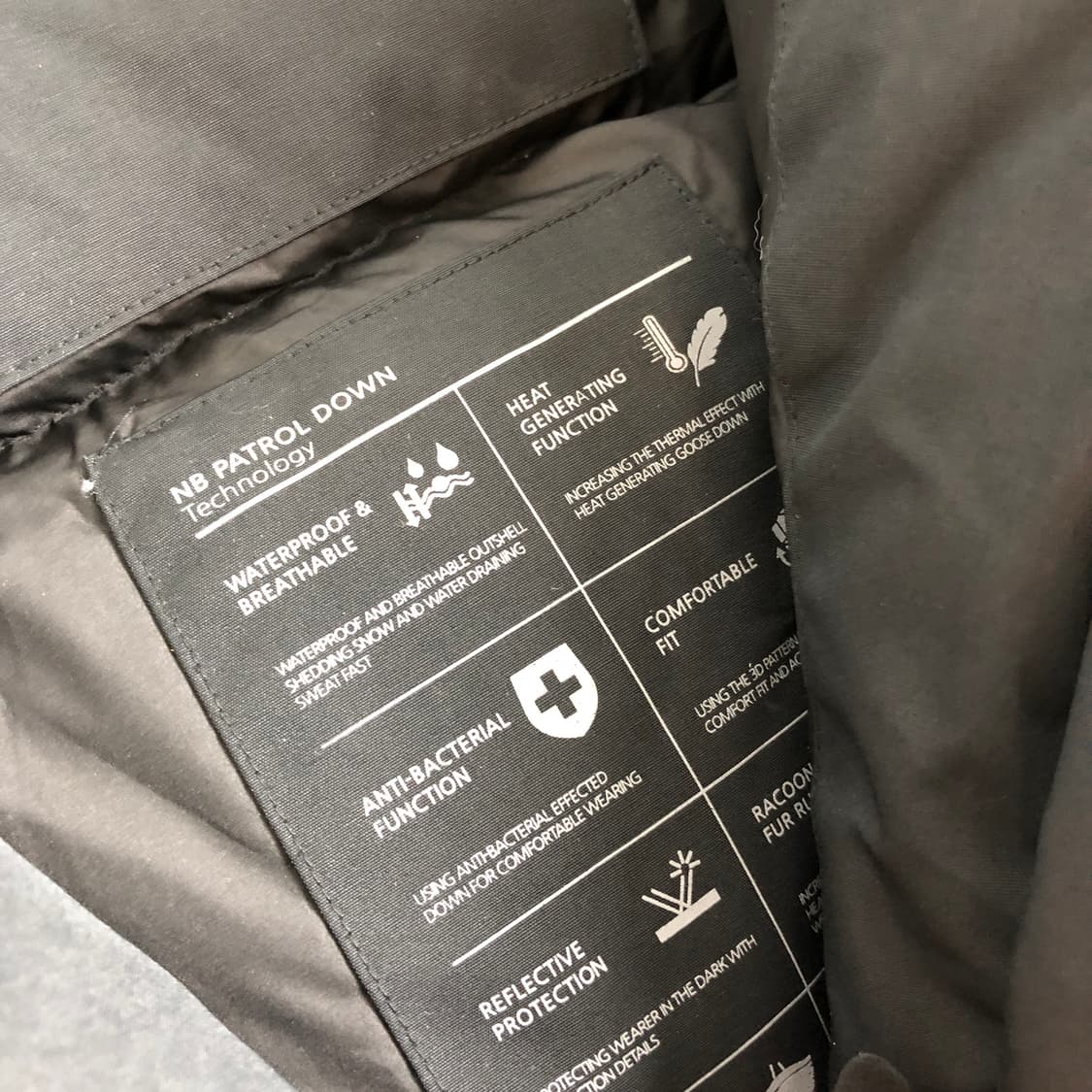 뉴발란스 페트롤 알레스카 패딩 L 상품이미지3