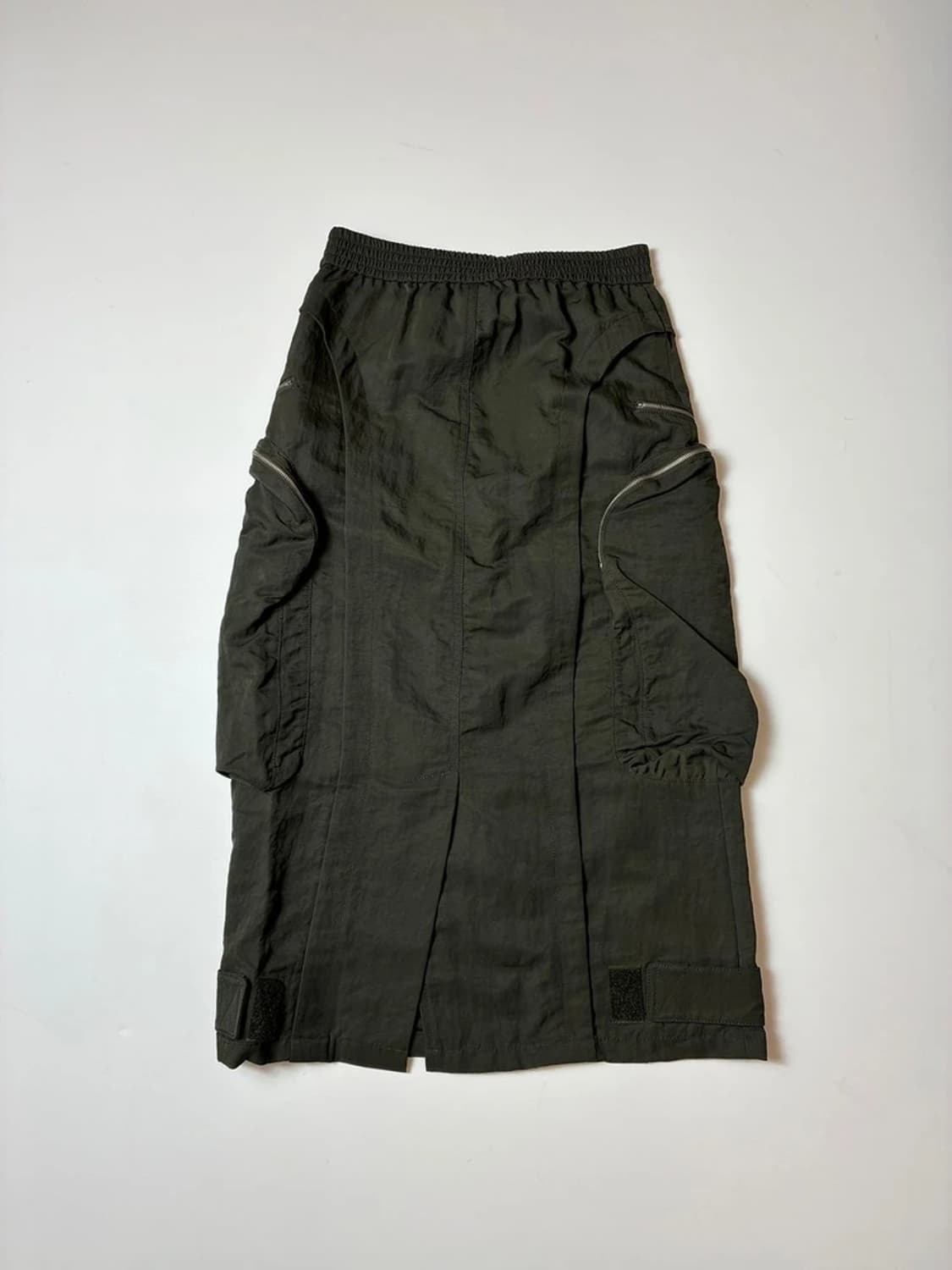 마뗑킴 AW 퍼티그 빅 포켓 카고 스커트 PN8525 상품이미지5