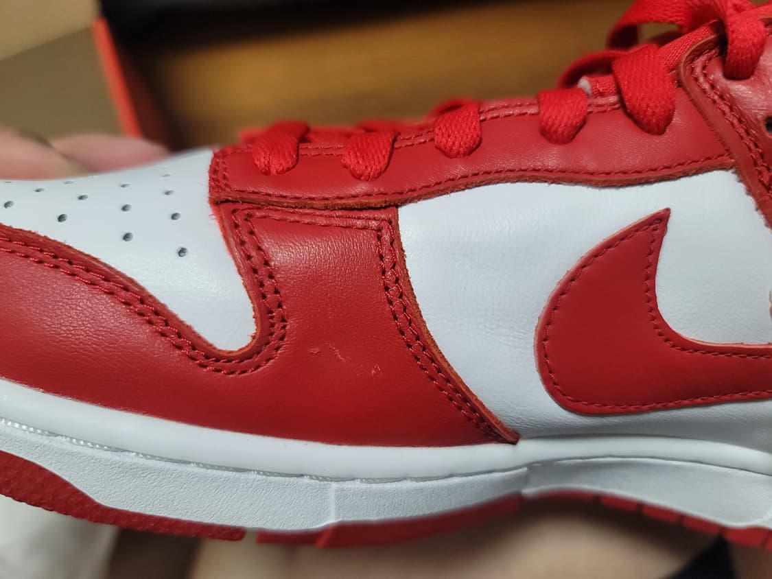 나이키 덩크 로우 SP 화이트 앤 유니버시티 레드 2023 /275 상품이미지10