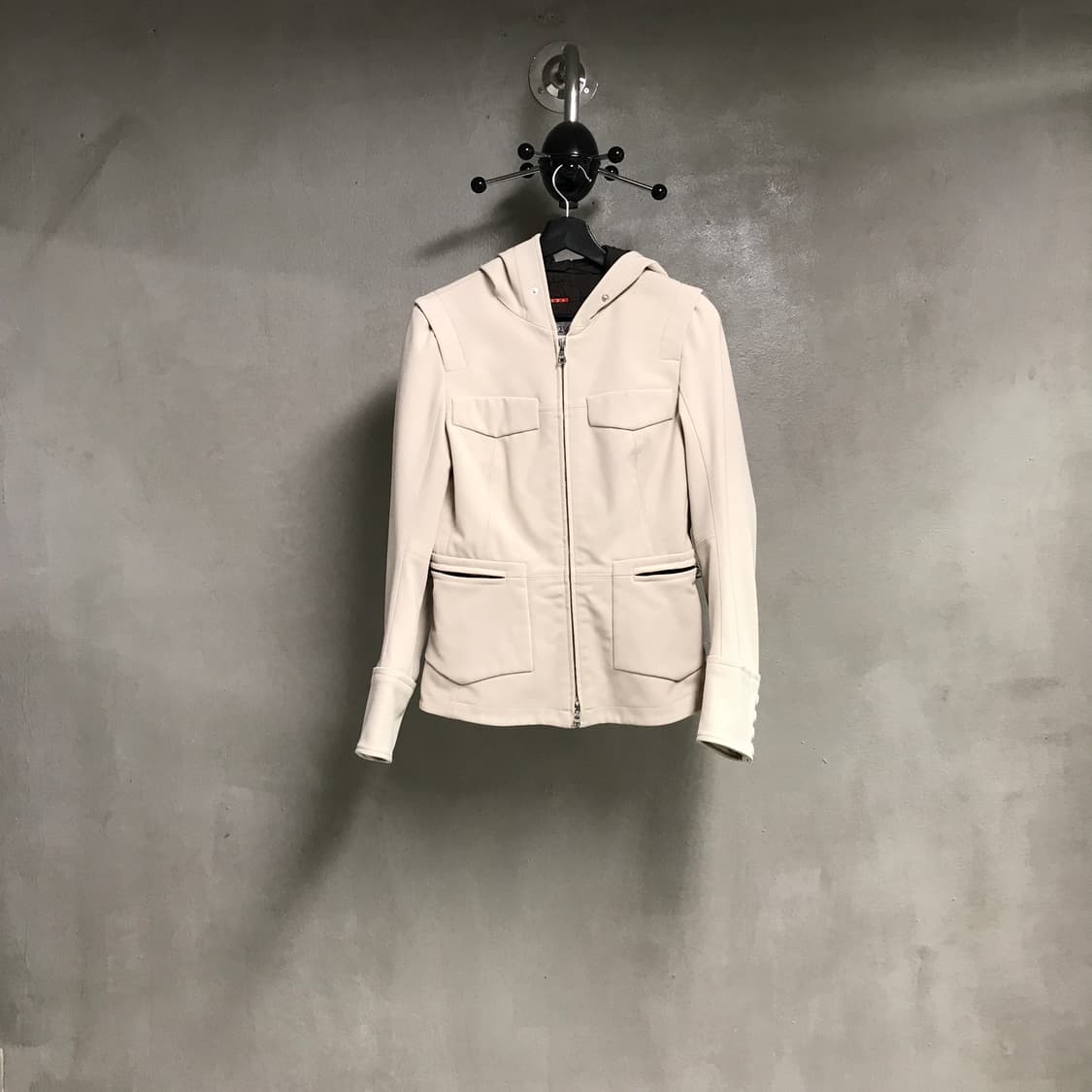 프라다 스포츠 후드 자켓 베이지 42(W) 상품이미지1