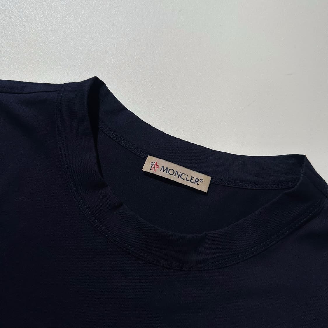 (매장판) 몽클레어 로고 반팔 티셔츠 상품이미지5