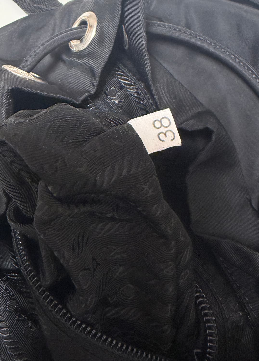 정품 프라다 백팩 스몰 사이즈  상품이미지9