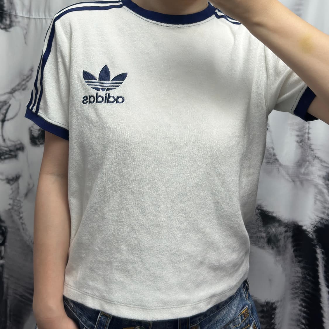 아디다스 테리 쓰리 스트라이프 반팔티 상품이미지1