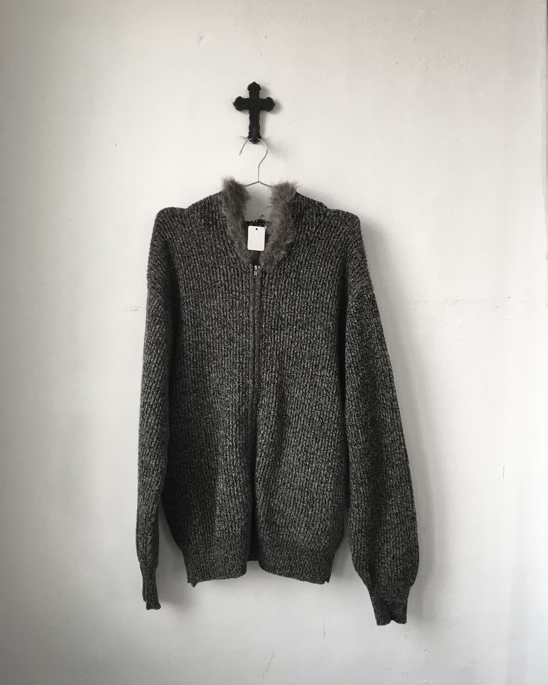 Fake fur hood ribbed knit zip up 상품이미지2