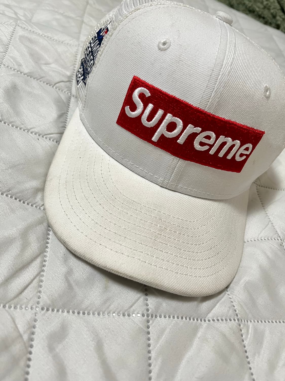 슈프림 뉴에라 모자 상품이미지1