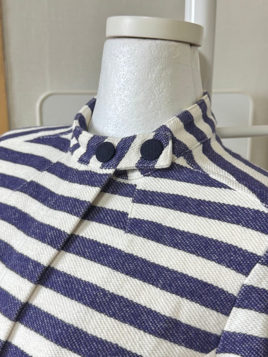 모스키노 스트라이프 집업 상품이미지2