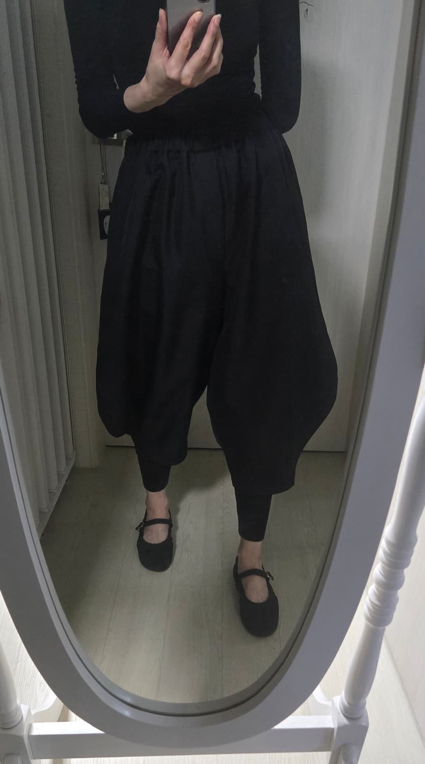 블랙 꼼데가르송  벌룬팬츠 2025ss 상품이미지7
