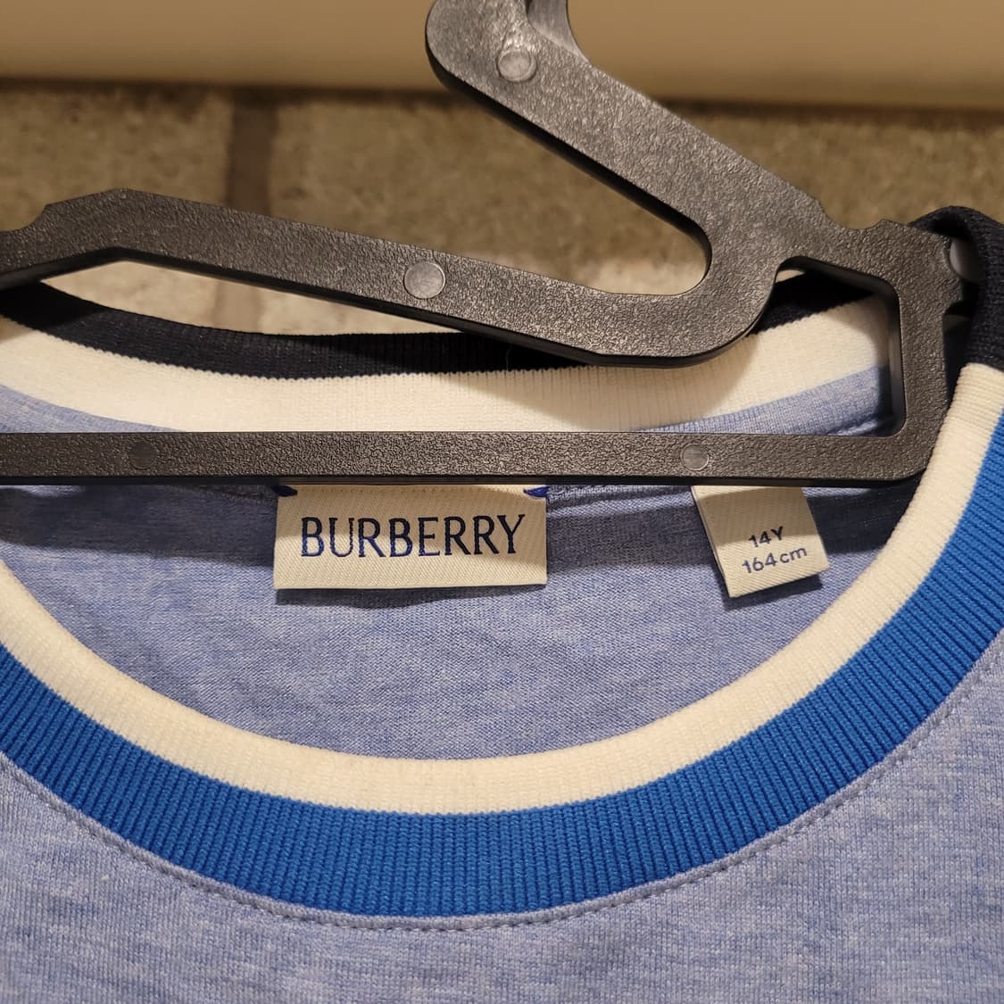 버버리 자수로고 포켓 반팔 14 상품이미지4