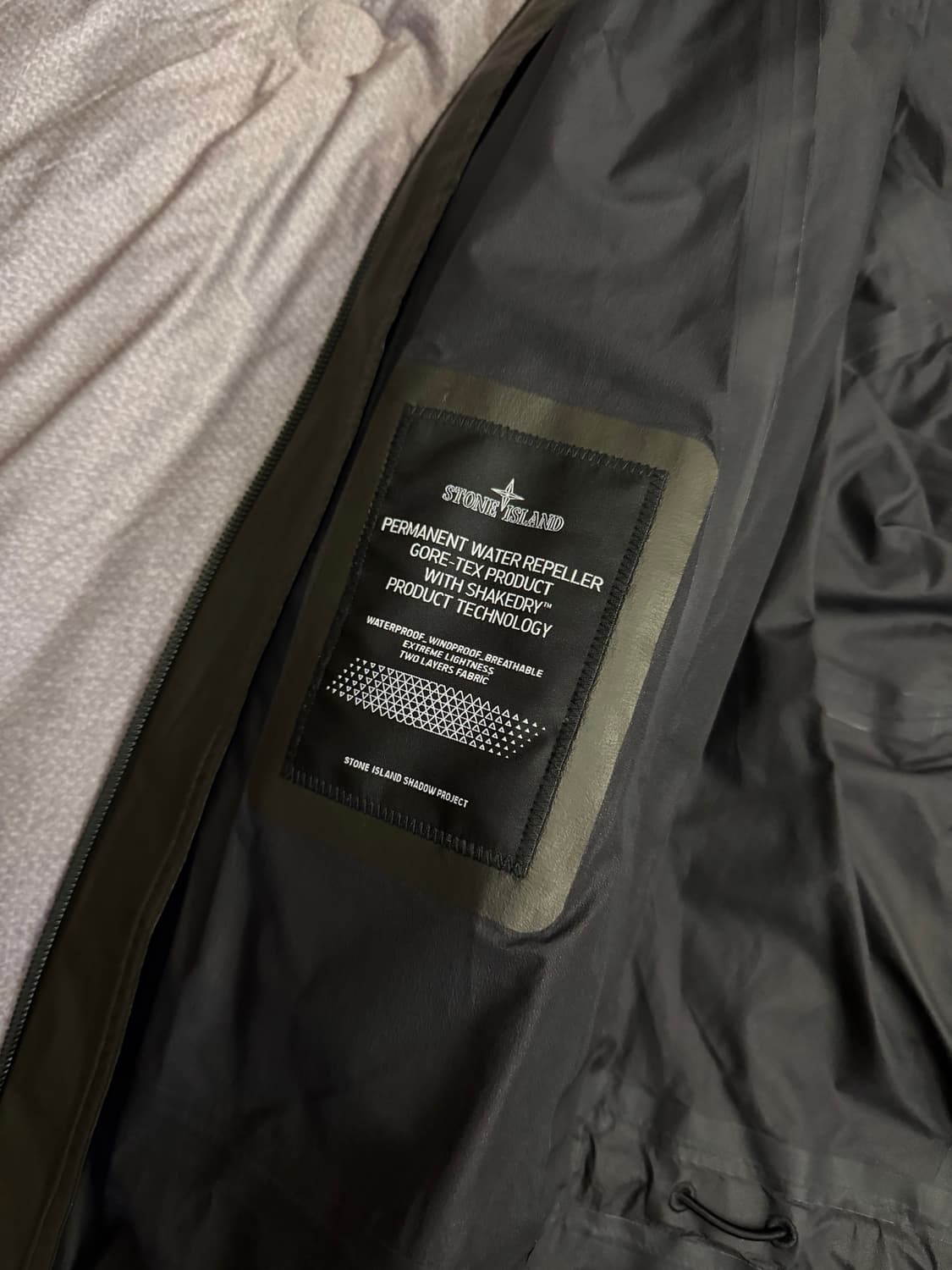 스톤아일랜드 쉐도우 프로젝트 프로텍티브 고어텍스 자켓 상품이미지5