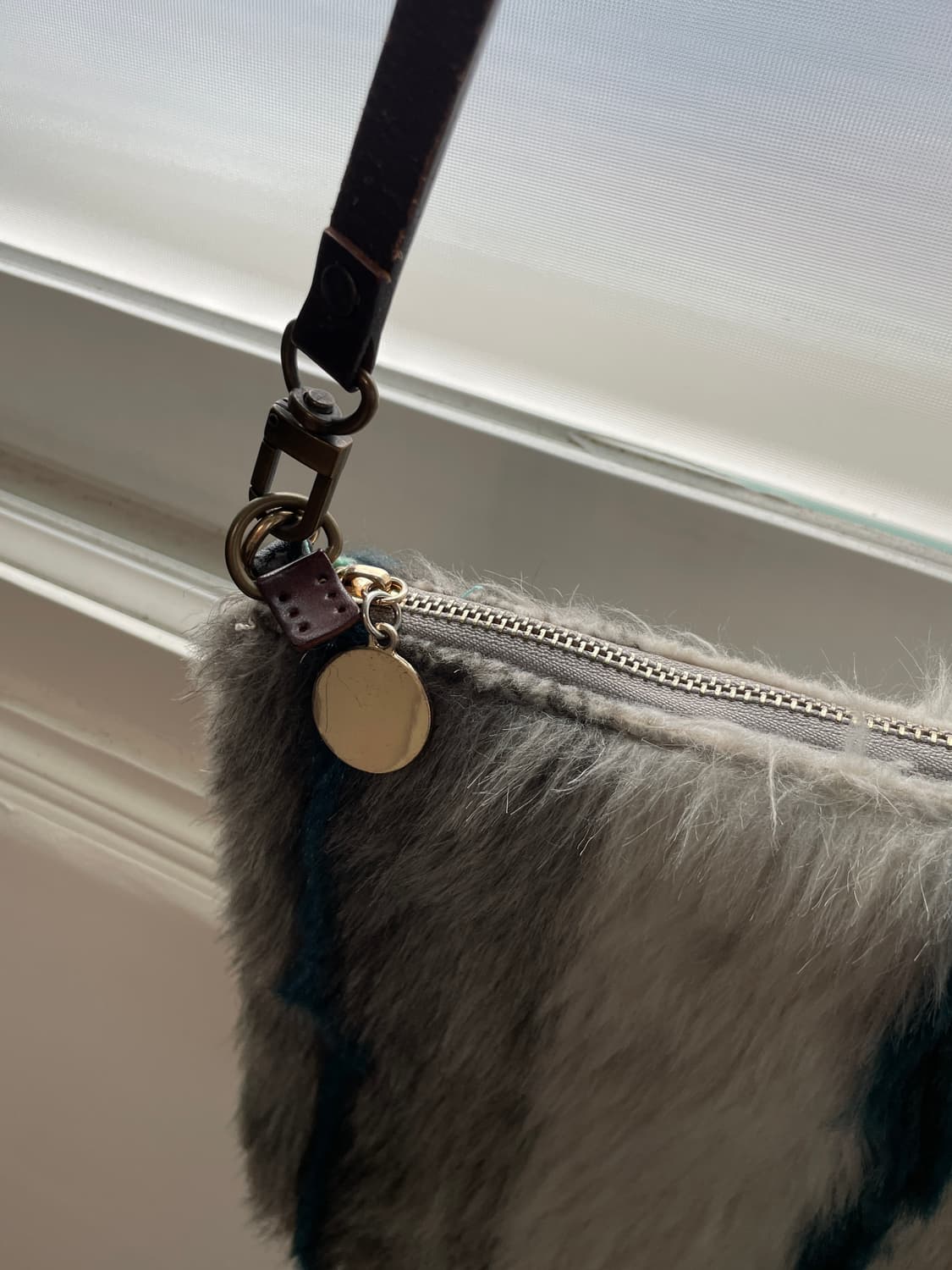 빈티지 퍼 패널 스트라이프 숄더 백  J03802 상품이미지4